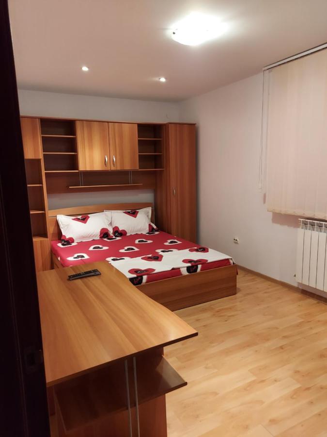 Apartamento Bya Iasi Exterior foto