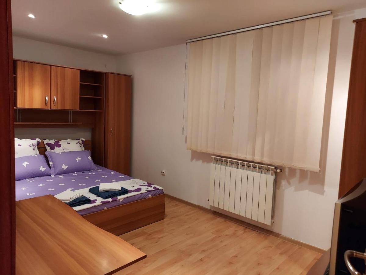Apartamento Bya Iasi Exterior foto